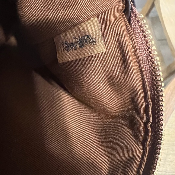 Coach wristlet - Picture 3 of 8